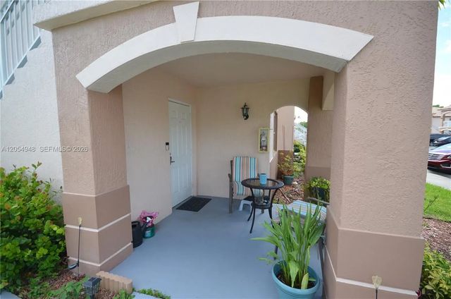 2 of 22 - 1270 Se 27th Street #101, Homestead, FL