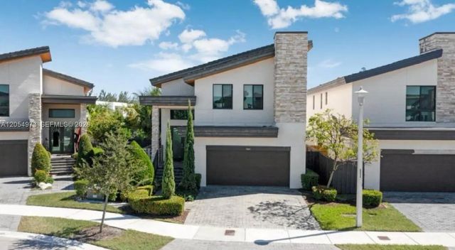7641 Nw 102nd Court, Doral