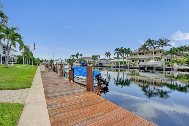 3 of 34 - 2400 Ne 36th Street #10, Lighthouse Point, FL