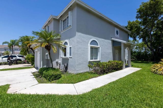 2 of 70 - 1130 Sw 44th Avenue, Deerfield Beach, FL