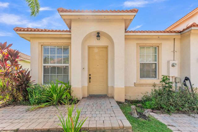 2 of 50 - 1723 Nw 78th Way #1723, Pembroke Pines, FL
