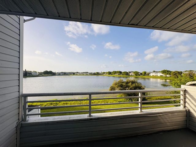 3409 Nw 44th Street #205, Oakland Park