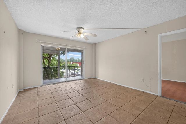 5 of 34 - 4172 Inverrary Drive #309, Lauderhill, FL
