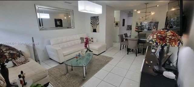 3 of 23 - 7121 Sw 129th Avenue #5, Miami, FL