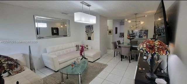 5 of 23 - 7121 Sw 129th Avenue #5, Miami, FL