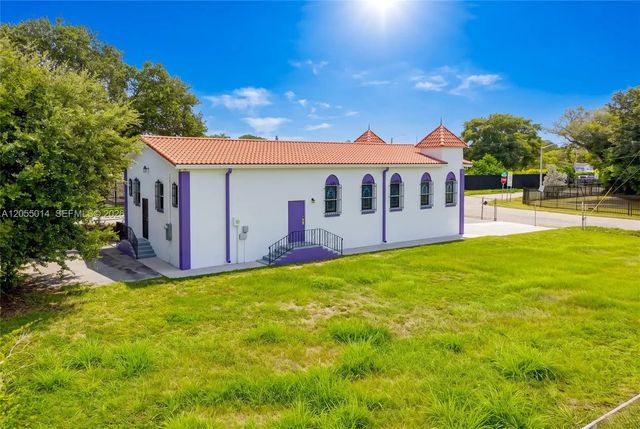 3 of 8 - 2994 Nw 46th Street, Miami, FL