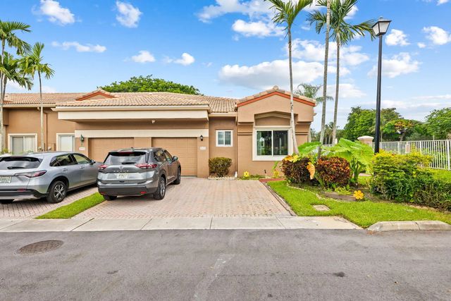 2 of 22 - 10156 Lombardy Drive, Tamarac, FL