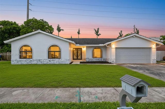 2 of 35 - 14460 Sw 151st Terrace, Miami, FL