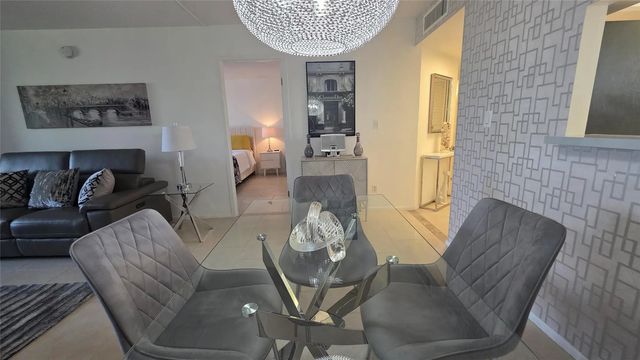 4851 Nw 26th Court #437, Lauderdale Lakes