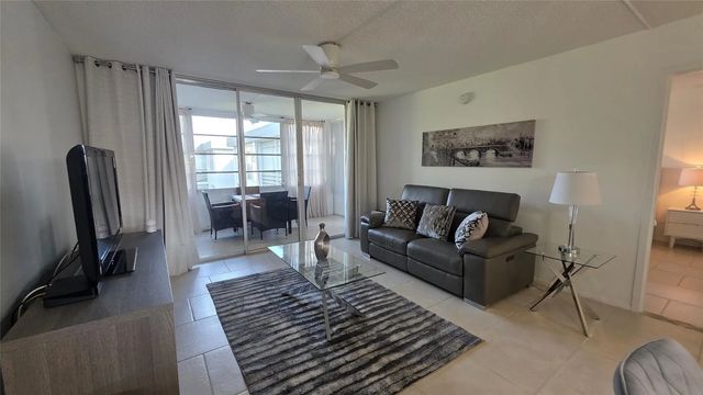 5 of 33 - 4851 Nw 26th Court #437, Lauderdale Lakes, FL