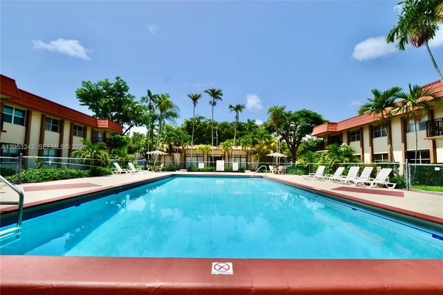 10447 Sw 108th Avenue #270, Miami