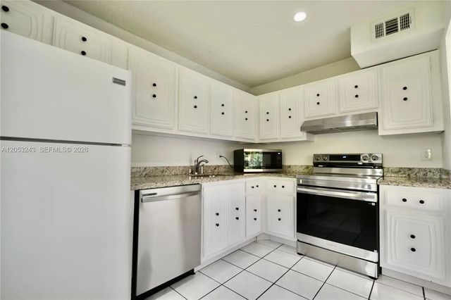 5 of 19 - 10447 Sw 108th Avenue #270, Miami, FL