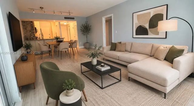 5 of 31 - 2899 Collins Avenue #724, Miami Beach, FL