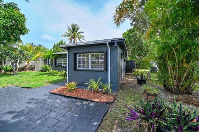 4 of 45 - 76 Ne 170th Street, North Miami Beach, FL