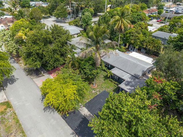 5 of 45 - 76 Ne 170th Street, North Miami Beach, FL