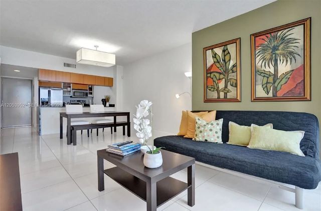 4 of 25 - 1750 N Bayshore Drive #2911, Miami, FL
