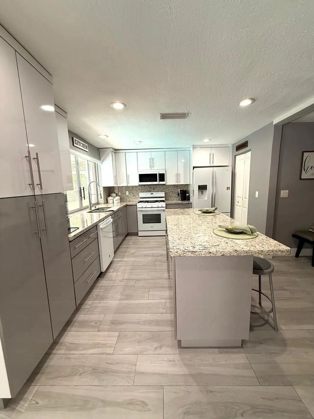 4 of 27 - 9340 Nw 21st Manor, Sunrise, FL