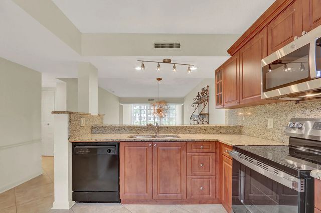 3636 Whitehall Drive #105, West Palm Beach