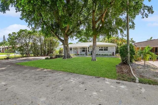 3 of 60 - 4730 Ne 2nd Avenue, Oakland Park, FL