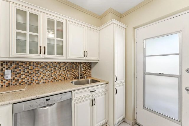5 of 41 - 220 Kings Point Drive #210, Sunny Isles Beach, FL