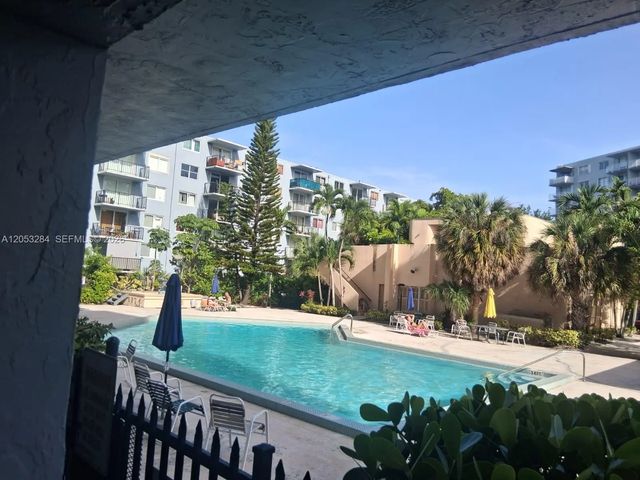 3 of 5 - 1470 Ne 125th Terrace #812, North Miami, FL