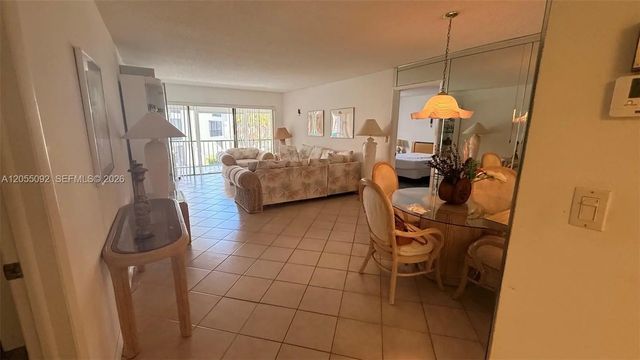 4 of 36 - 303 Racquet Club Road #206, Weston, FL