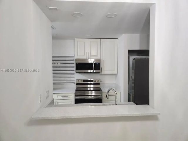 11643 Nw 11th Street, Pembroke Pines