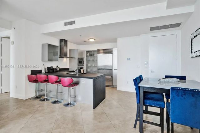 4 of 46 - 18201 Collins Avenue #4705, Sunny Isles Beach, FL
