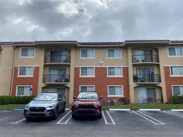 4 of 77 - 4177 N Haverhill Road #808, West Palm Beach, FL