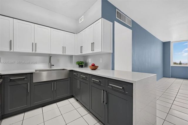4 of 15 - 7441 Wayne Avenue #8g, Miami Beach, FL