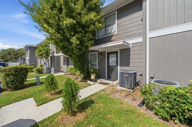 2 of 30 - 799 Hill Drive #e, West Palm Beach, FL