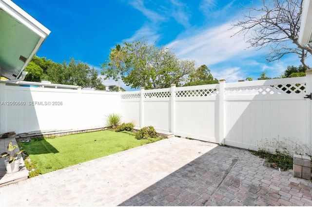 2 of 20 - 9234 Sw 5th Street #b, Boca Raton, FL