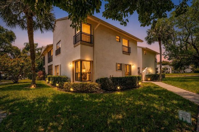 3729 Nw 35th Street, Coconut Creek