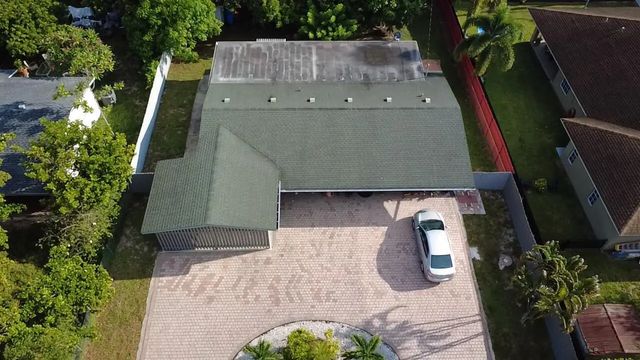 2 of 20 - 3335 10th Avenue N, Palm Springs, FL