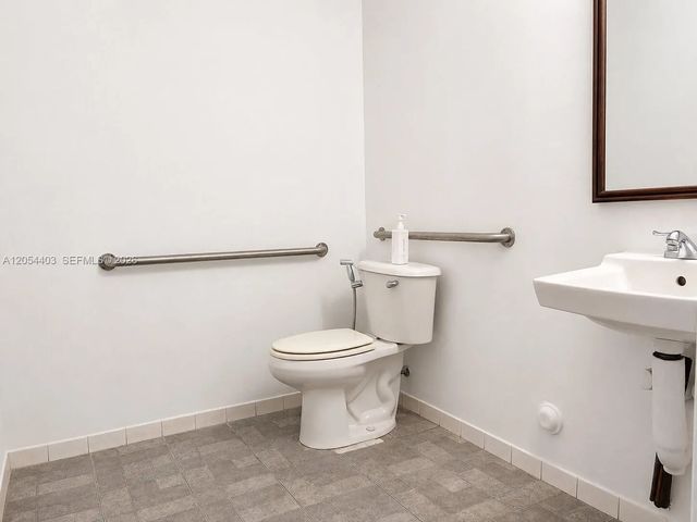 5 of 8 - 5141 Nw 79th Avenue #6, Doral, FL