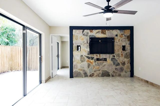 3 of 38 - 1700 Embassy Drive #apt 402, West Palm Beach, FL