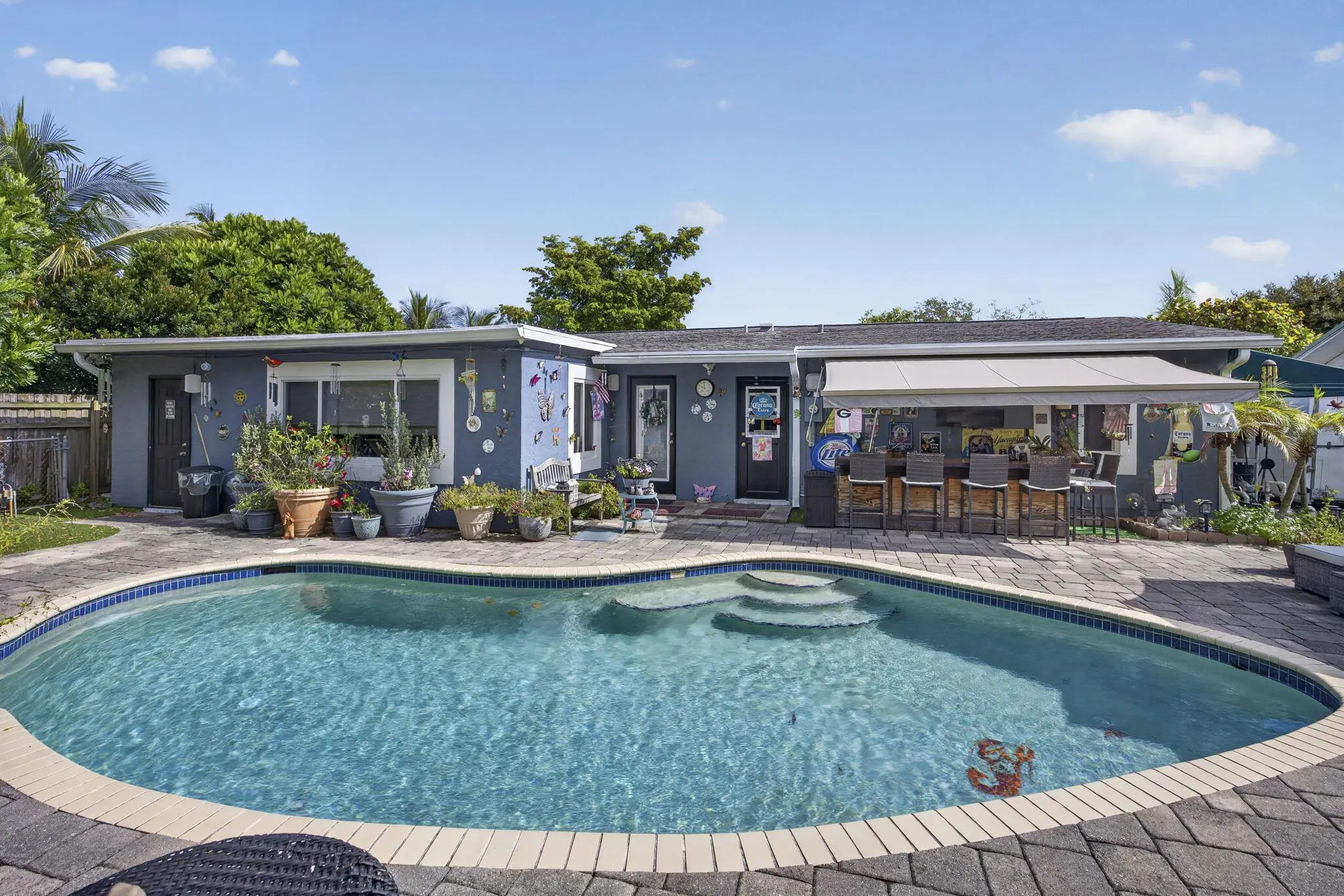 MLS B26053905 LEWIS SHORE ESTATES LA VISTA ADDN 1 home for sale in West Palm Beach