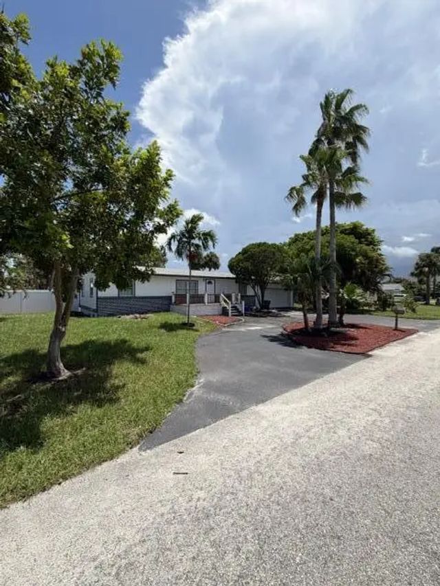 2 of 15 - 3040 Tropical Trail, Lake Worth, FL