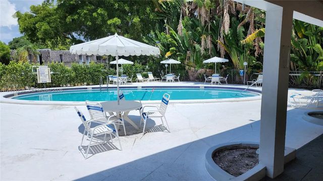 2 of 15 - 3101 Oakland Shores Drive #h105, Oakland Park, FL