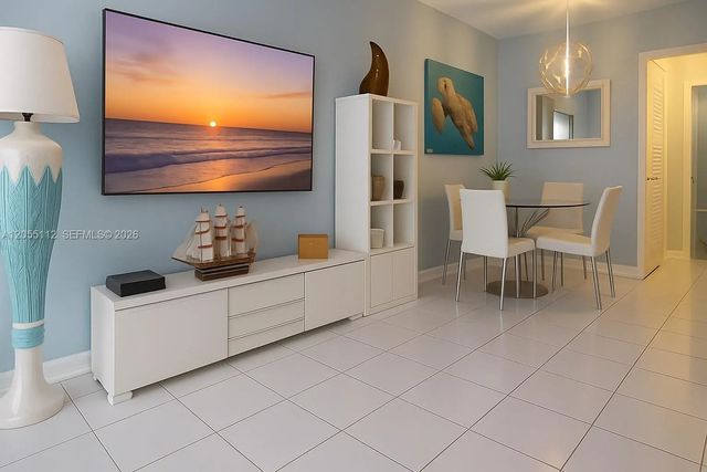 3 of 10 - 901 Sw 11th Avenue #4h, Hallandale Beach, FL