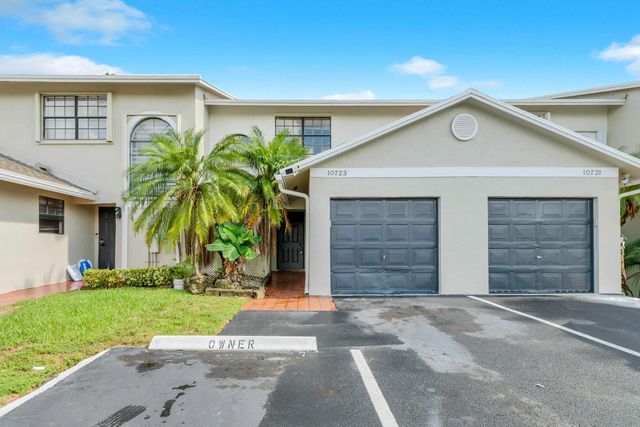 3 of 38 - 10723 Nw 11th Street #10723, Pembroke Pines, FL