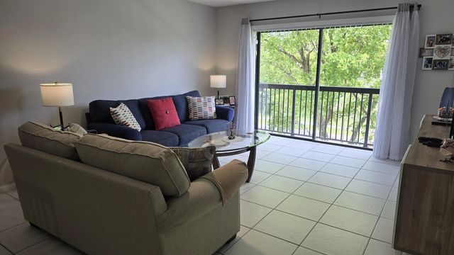 4965 E Sabal Palm Boulevard #403, Tamarac