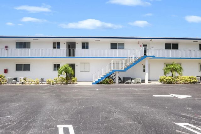 11 Garden Street #206t, Tequesta
