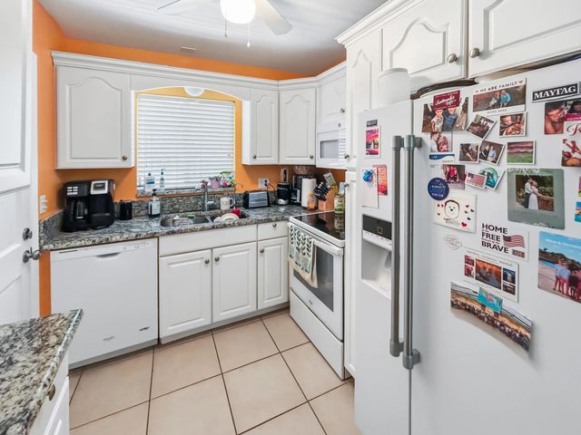 4 of 25 - 11 Garden Street #206t, Tequesta, FL