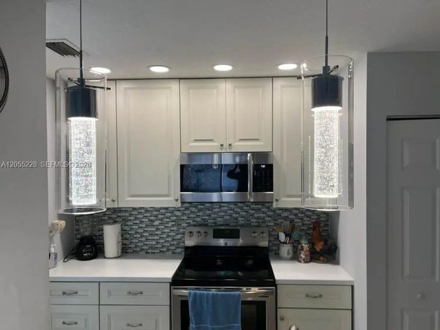 5 of 6 - 11699 Nw 11th Street, Pembroke Pines, FL