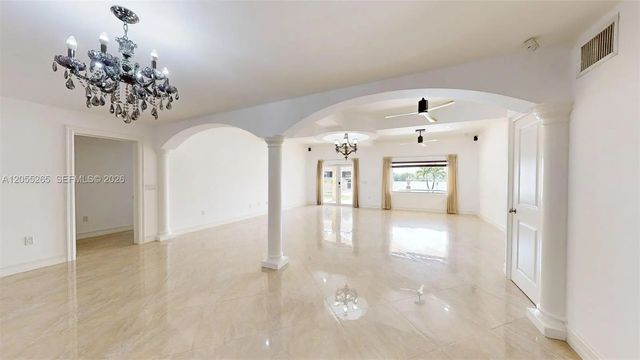 5 of 83 - 6265 W 10th Avenue, Hialeah, FL