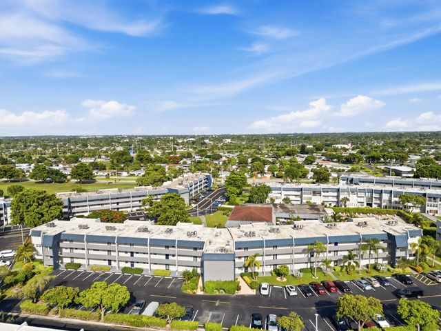 7837 Golf Circle Drive #209, Margate