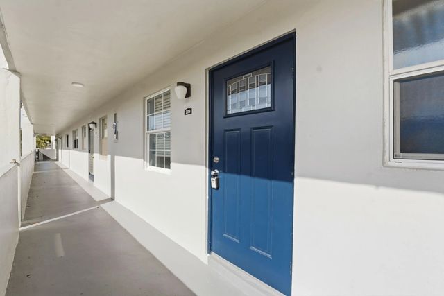 5 of 17 - 7837 Golf Circle Drive #209, Margate, FL