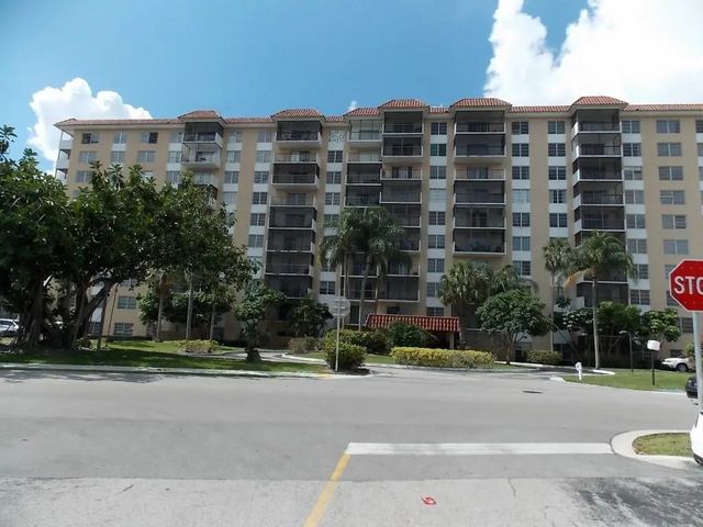 4174 Inverrary Drive #702, Lauderhill