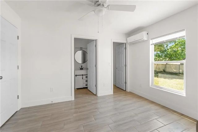 5 of 14 - 4576 30th Avenue, Vero Beach, FL